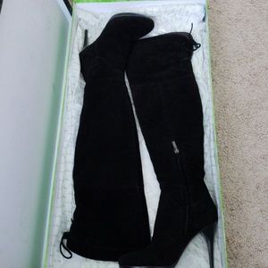 Over the knee Sam Elderman boots